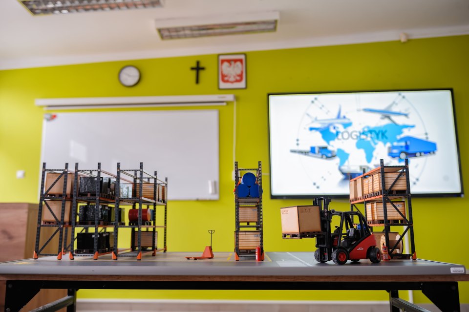 Sala 208 — Pracownia logistyczna, ujęcie 3.