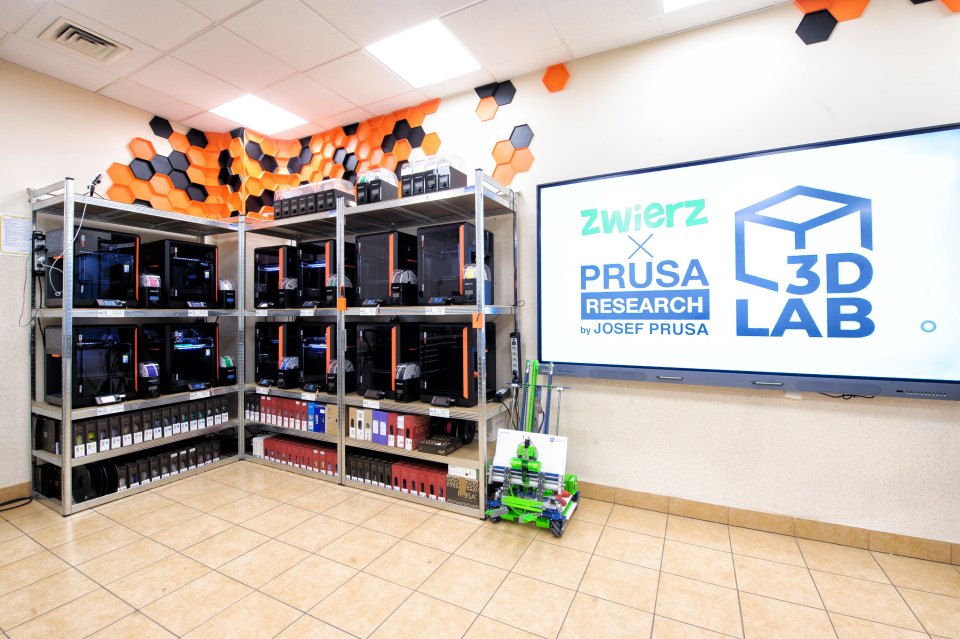 LAB 3D — Druk 3D i prototypowanie, ujęcie 1.